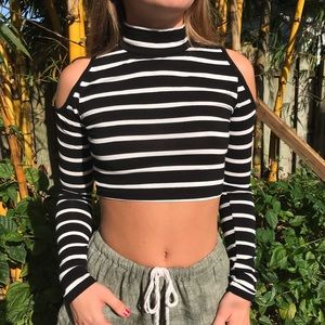 🌿Forever 21 Open-Shoulder Shirt